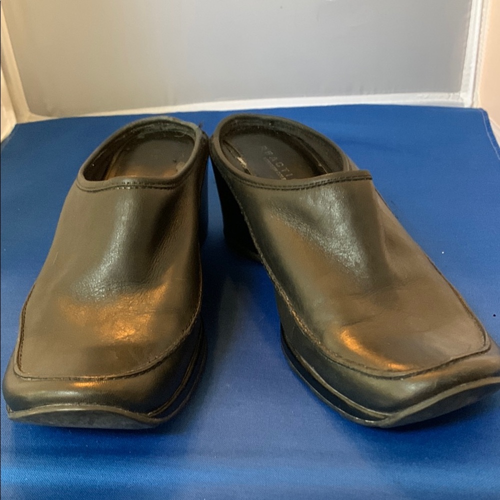 Women’s Kenneth Cole Black Slip-On Shoes